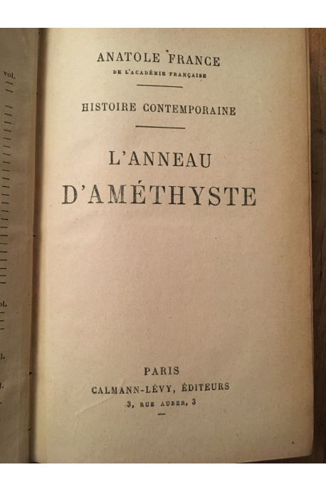 Histoire contemporaine, L'anneau d'améthyste