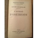 Histoire contemporaine, L'anneau d'améthyste